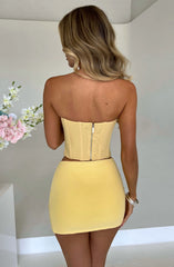 XS