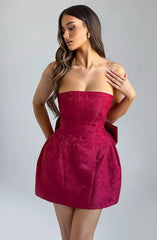 XS