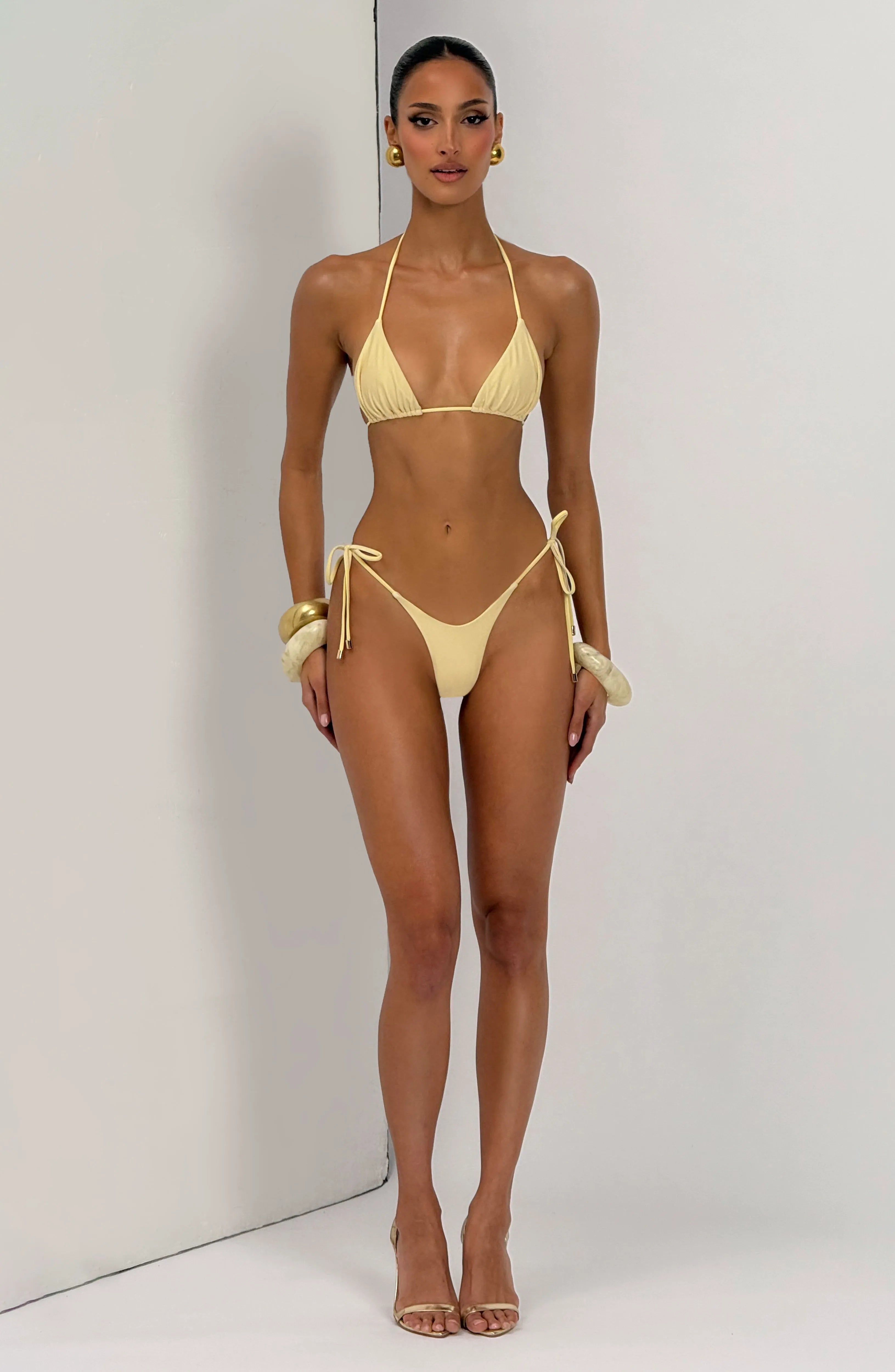 XS