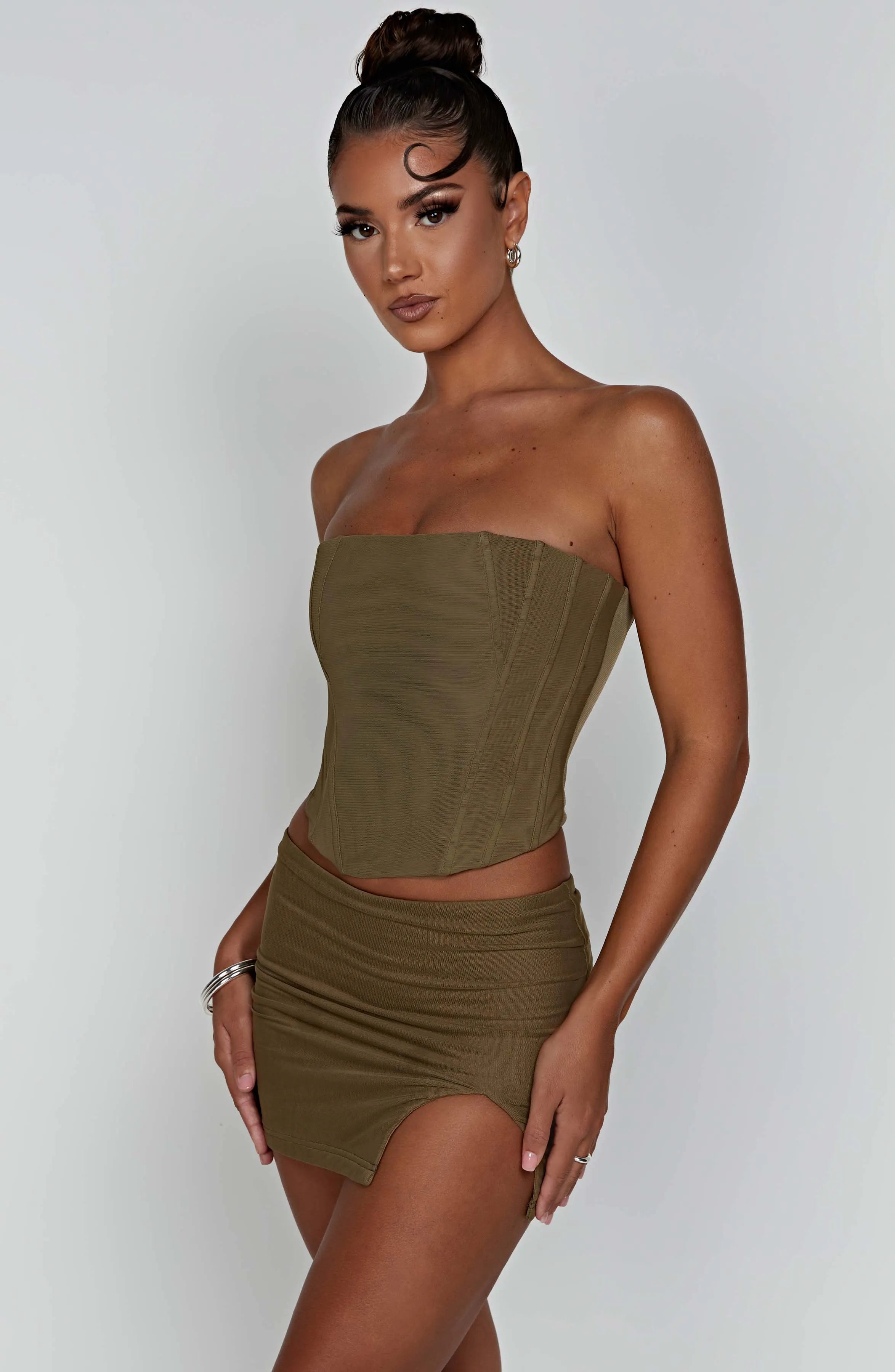 XS