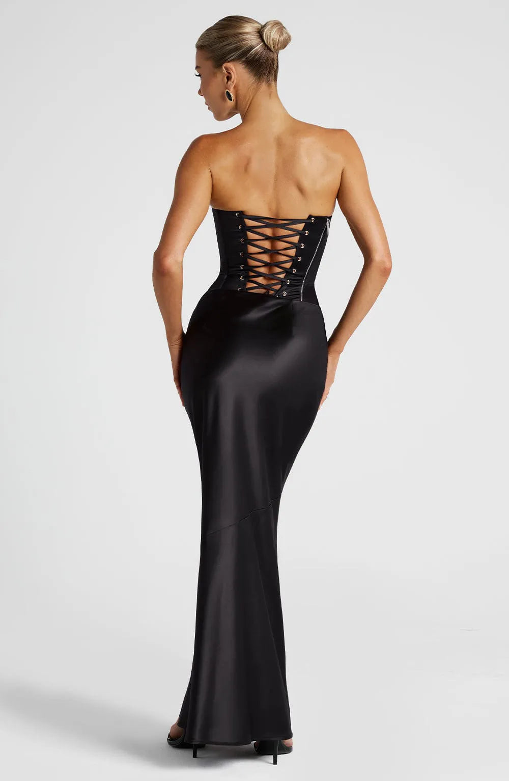 XS