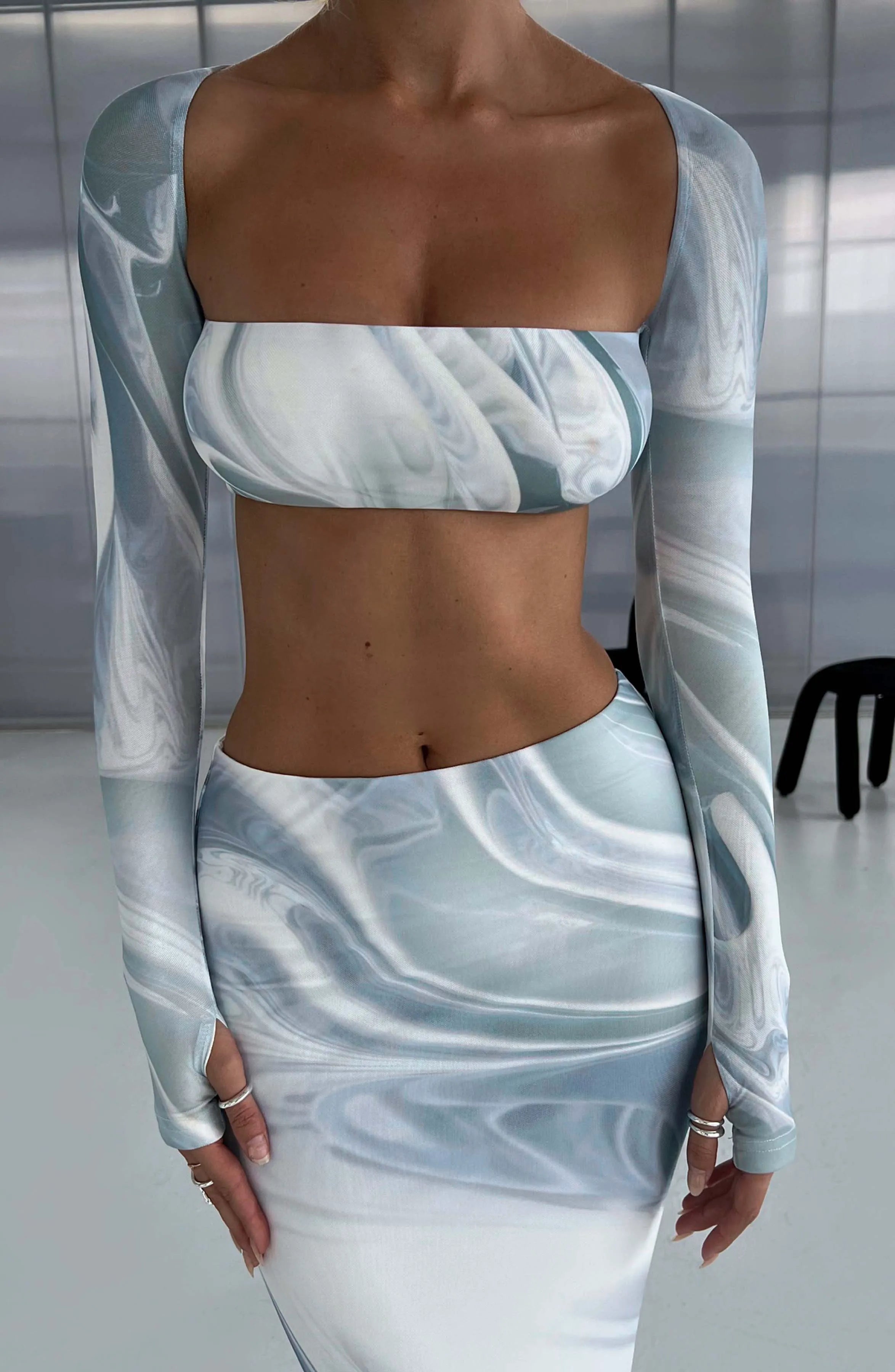 XS