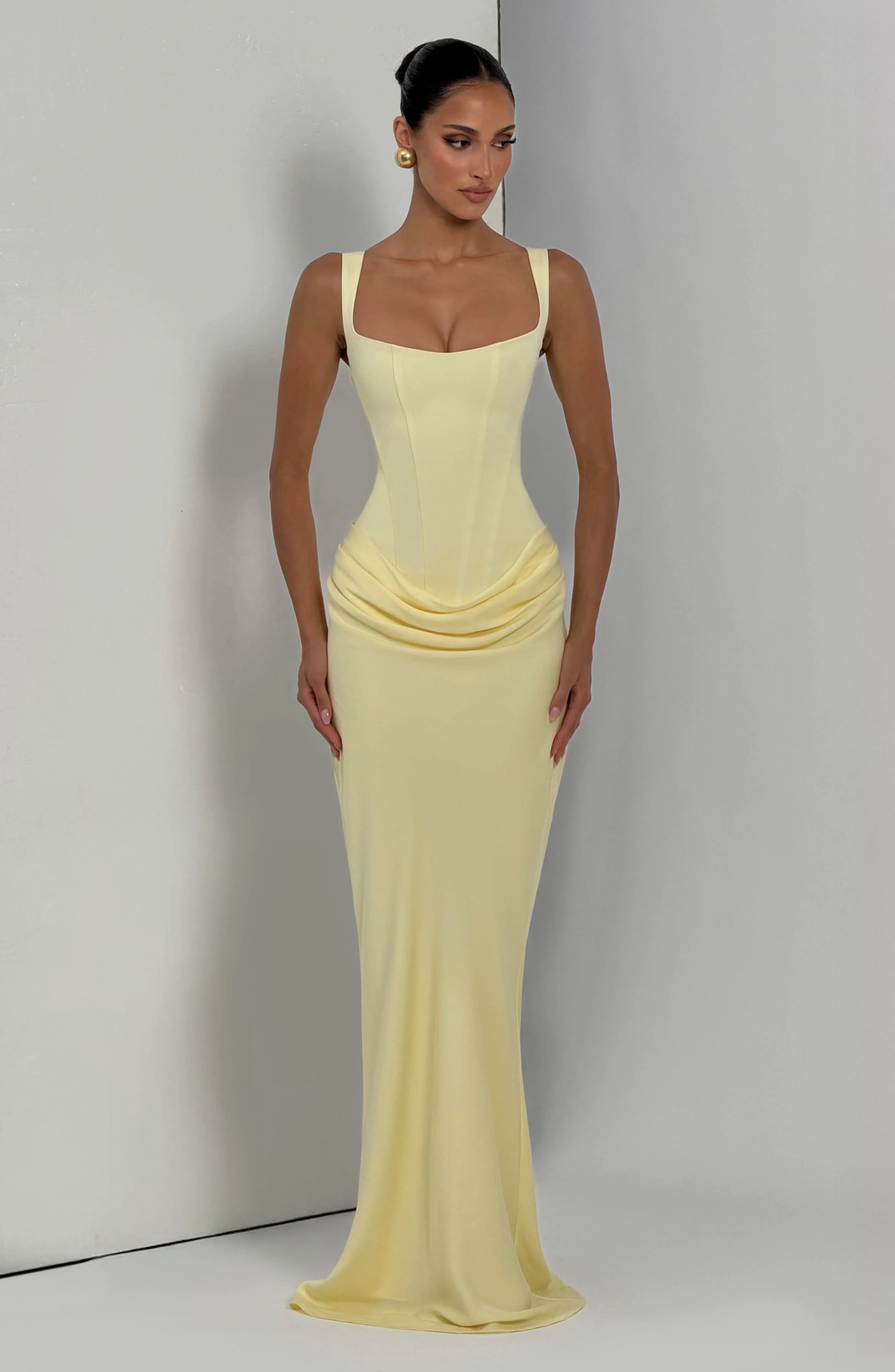 XS