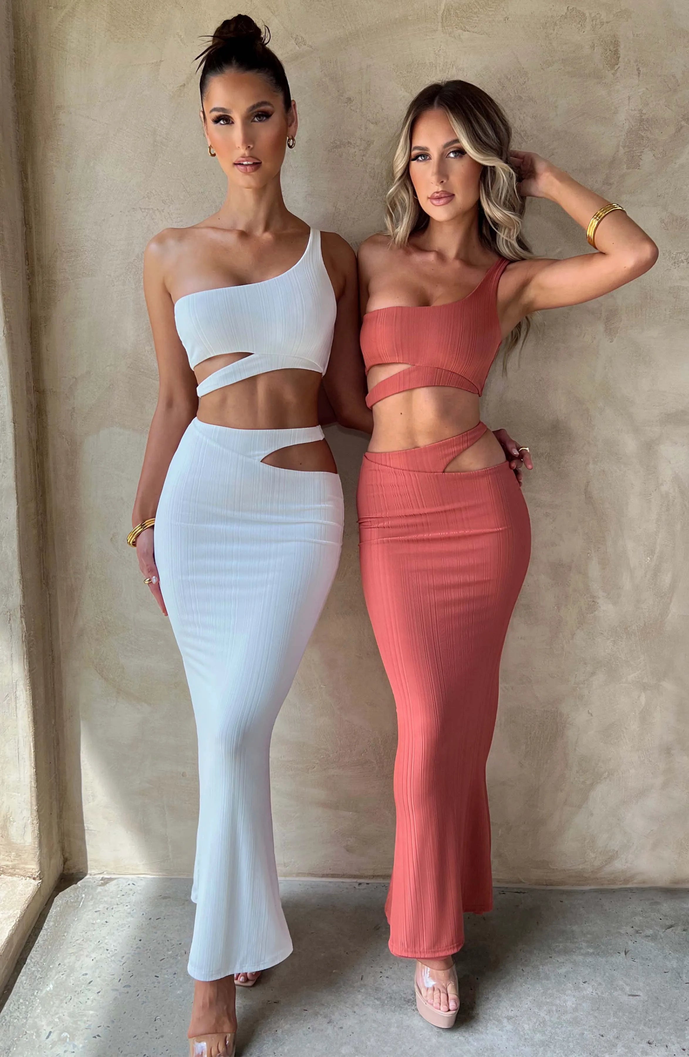 XS