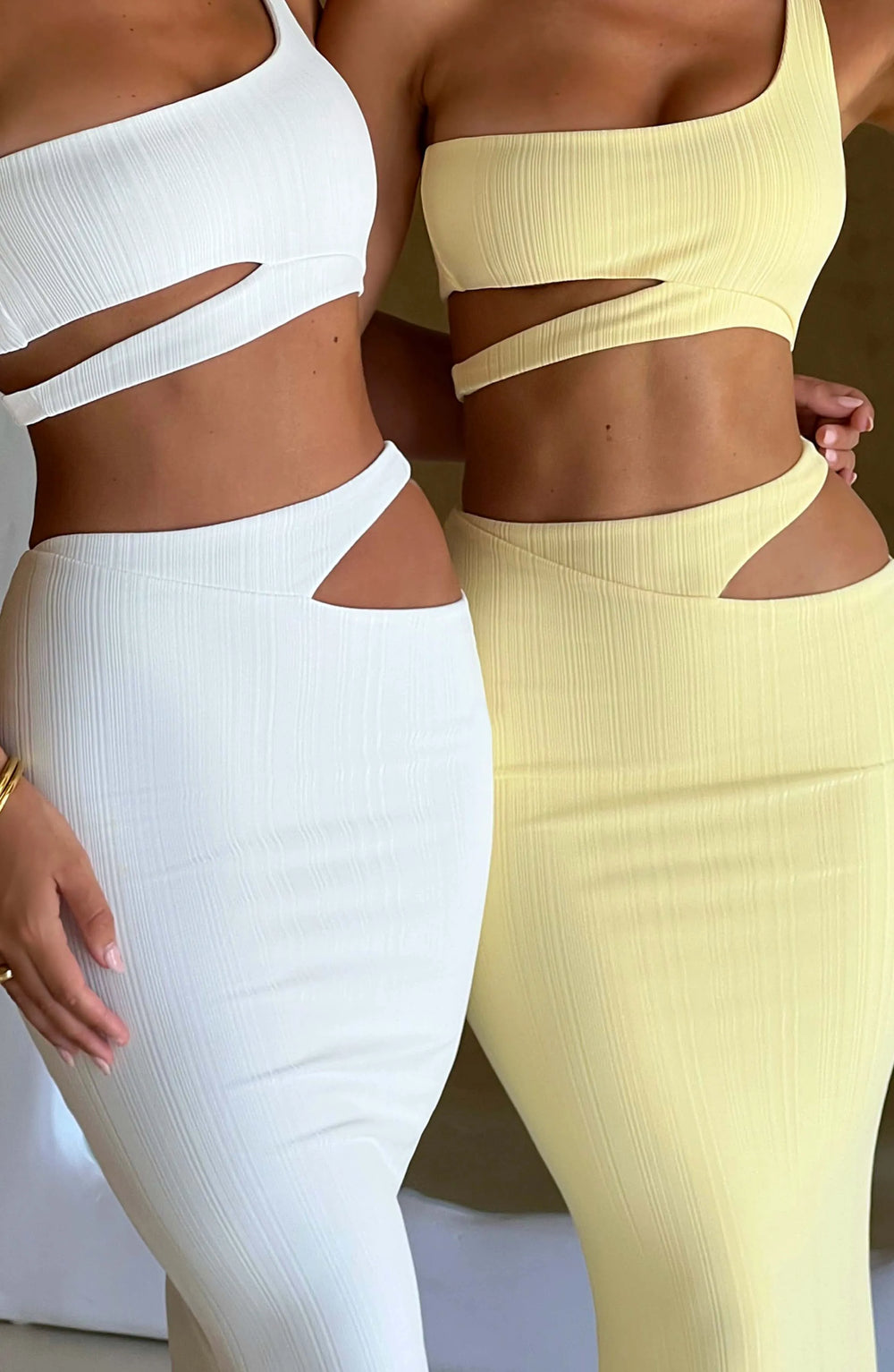 XS