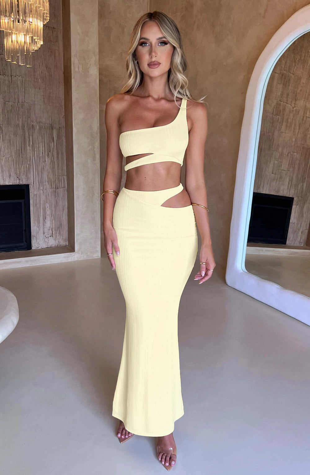 XS
