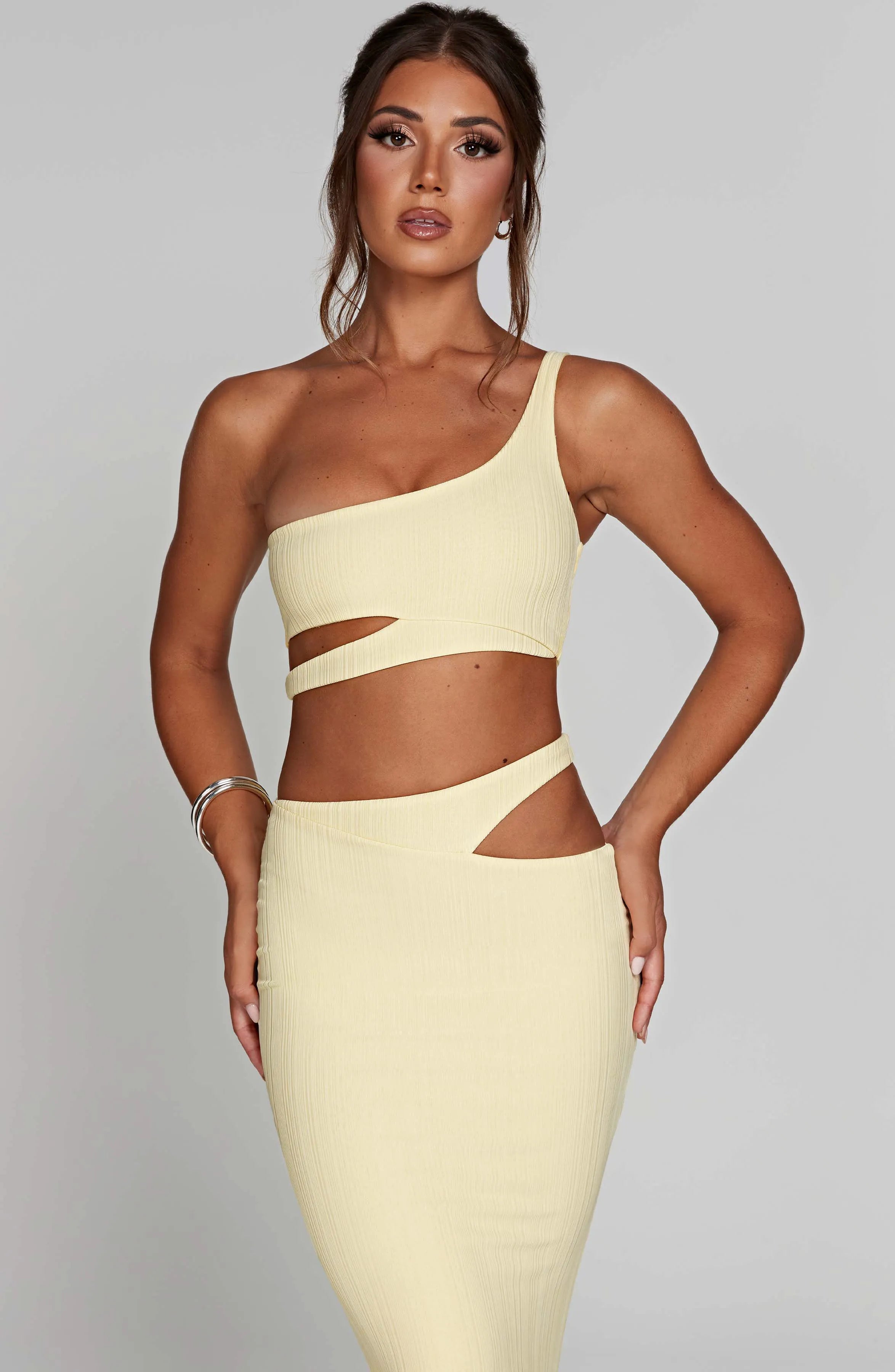 XS