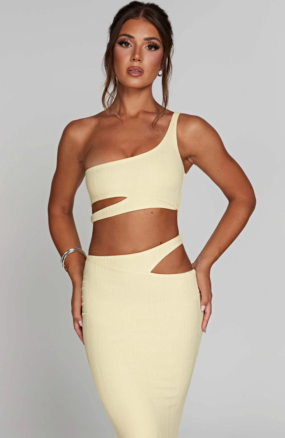 XS