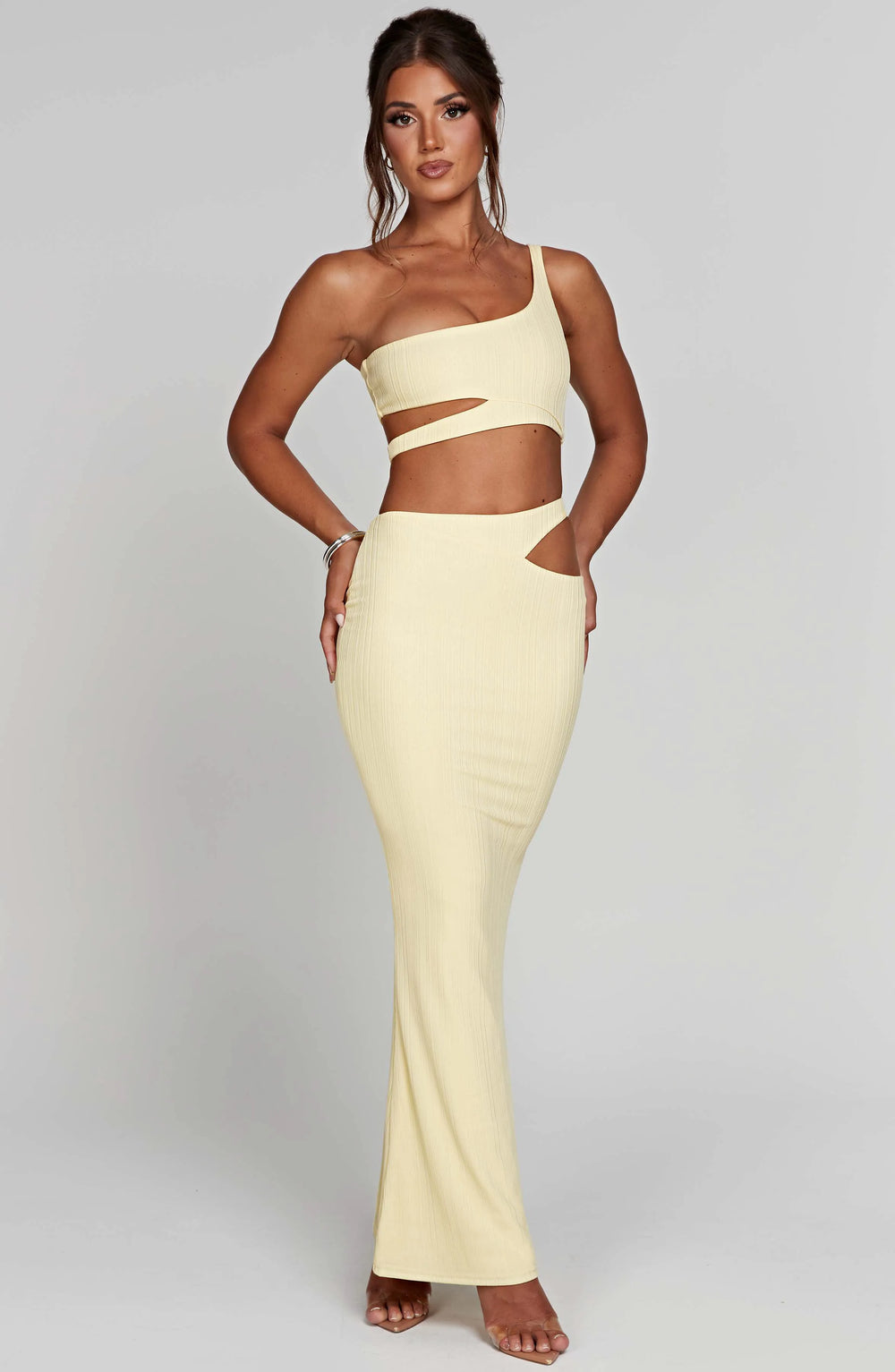 XS