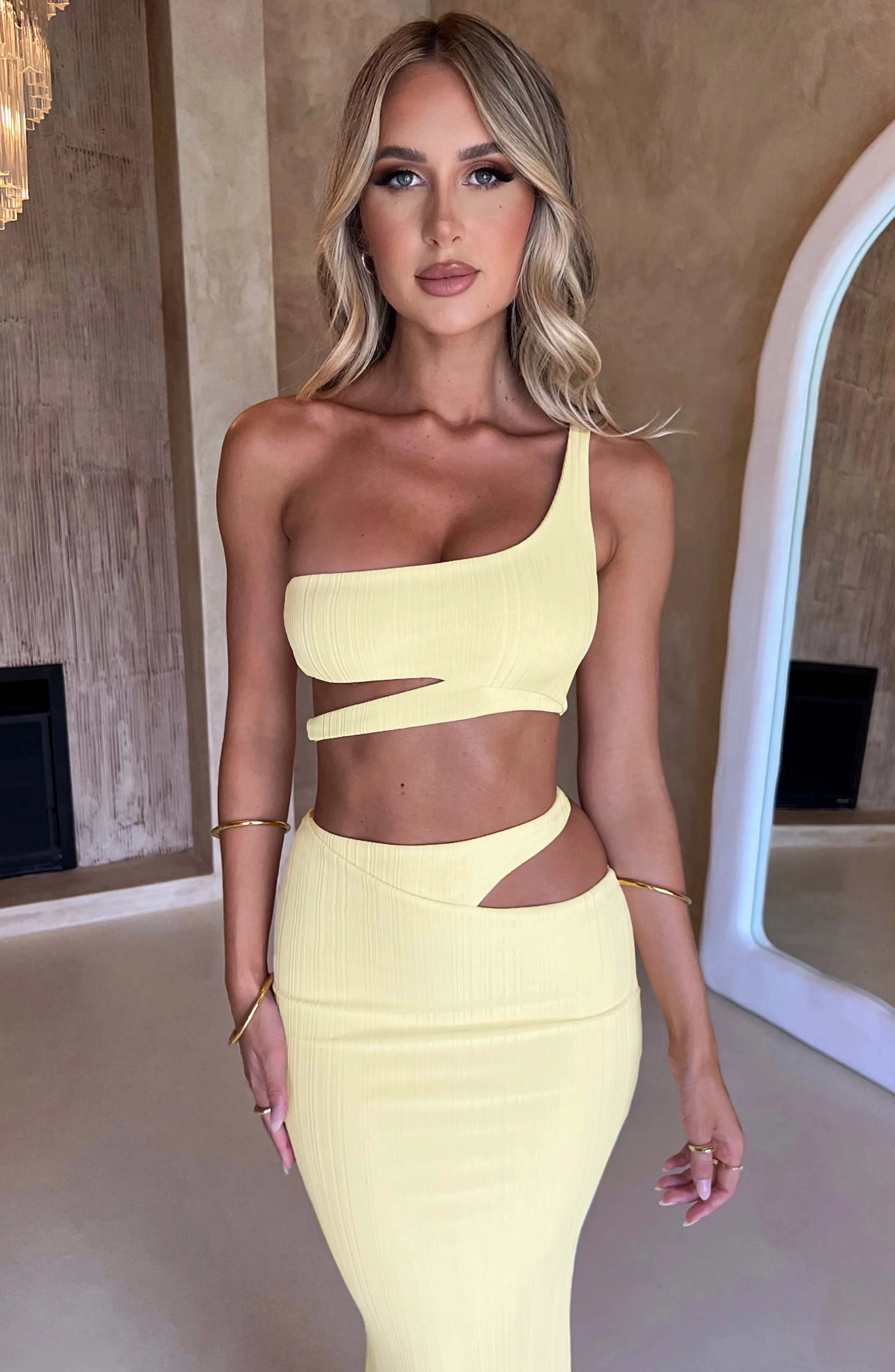 XS