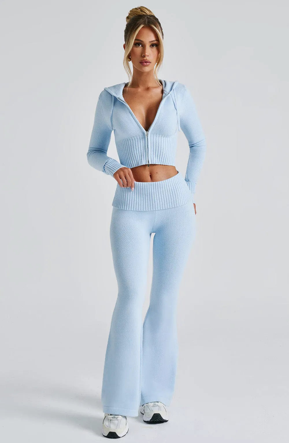 XS