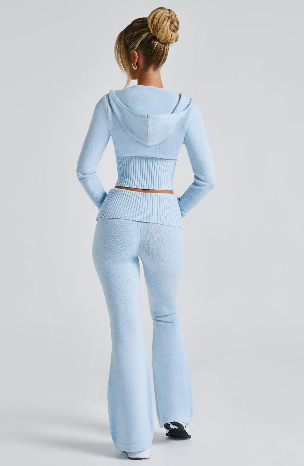 XS