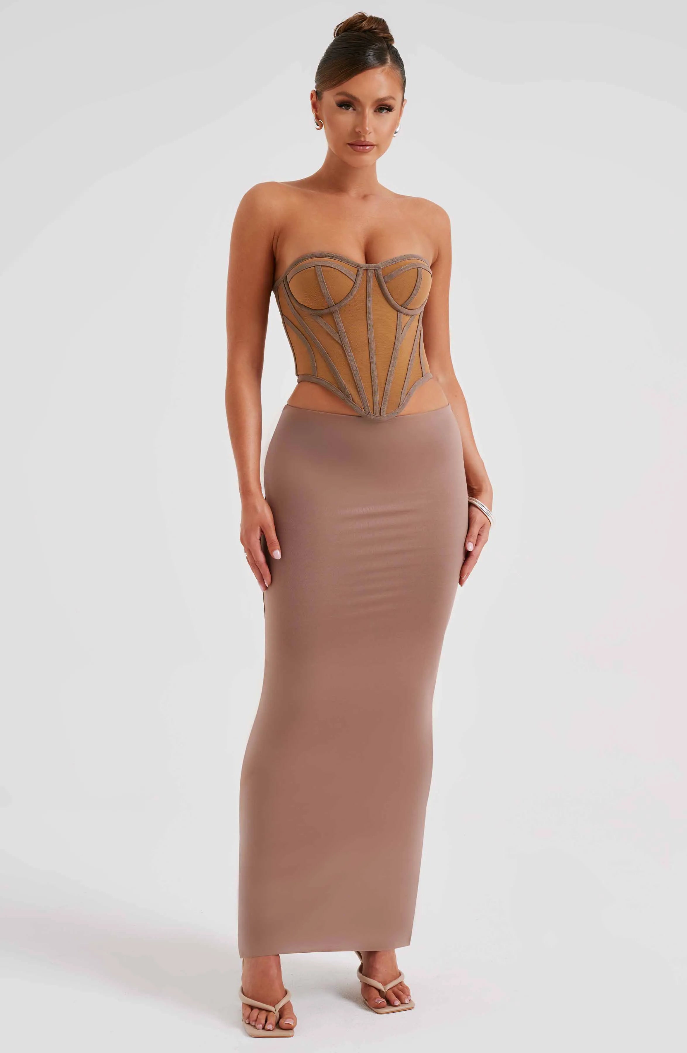 XS