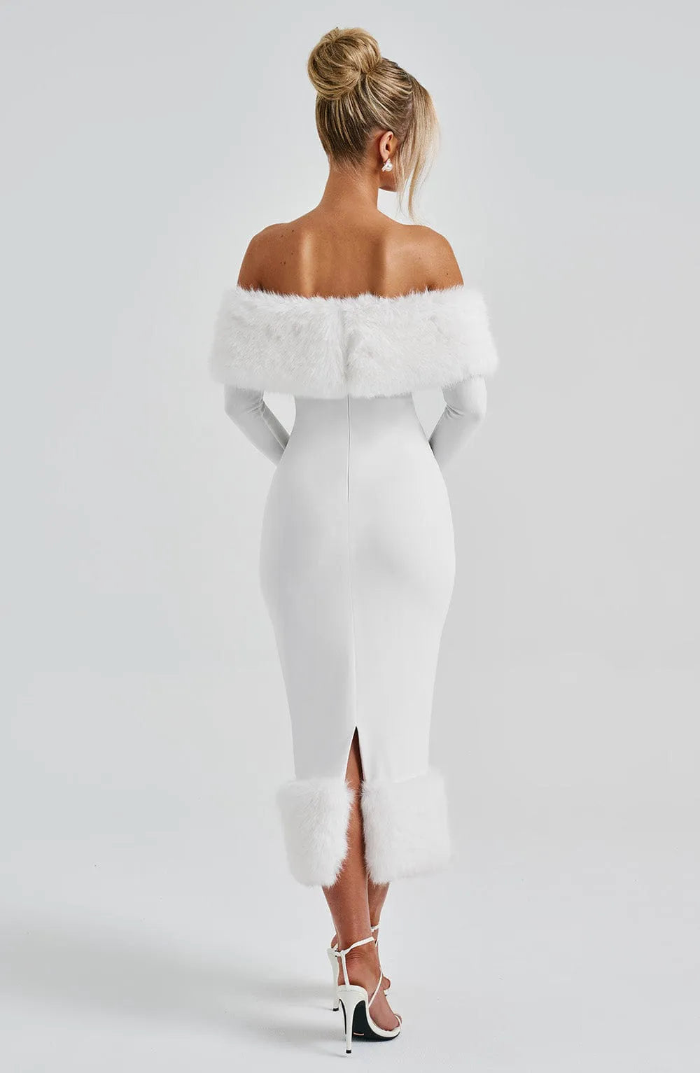 XS